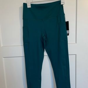 90 Degree Cropped Leggings